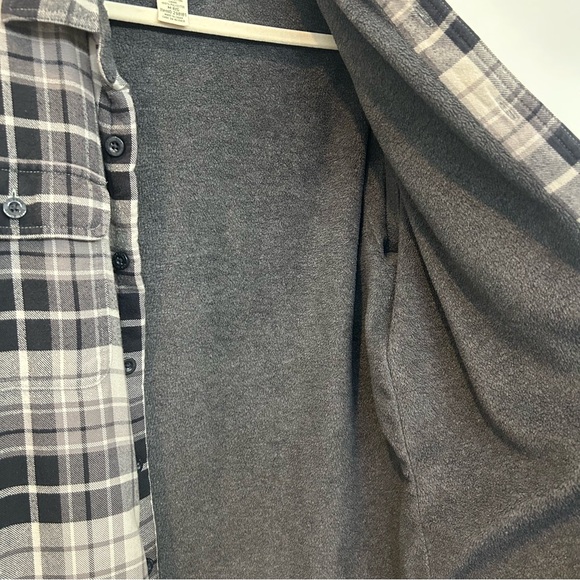 L L Bean Men’s Flannel Button Up Fleece Lined Shacket Shirt Plaid Size M - Picture 3 of 11